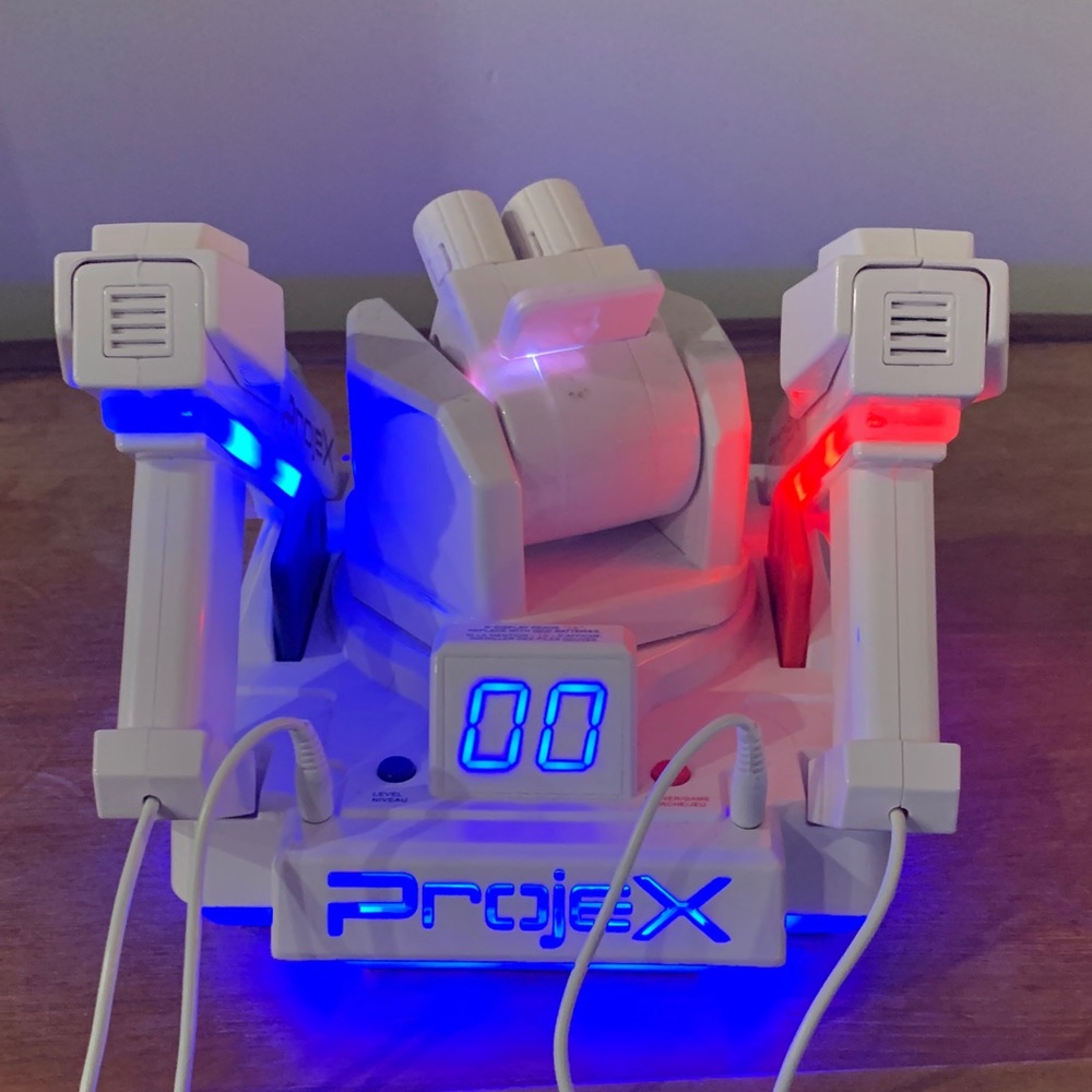 Projex Projecting Interactive Gaming Console - Picture 2 of 6